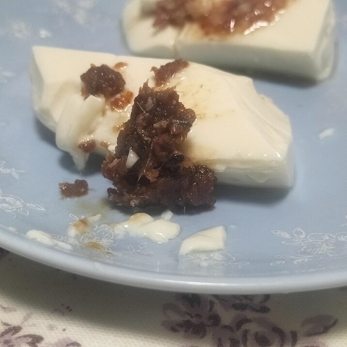 簡単一品♪アンチョビで冷奴